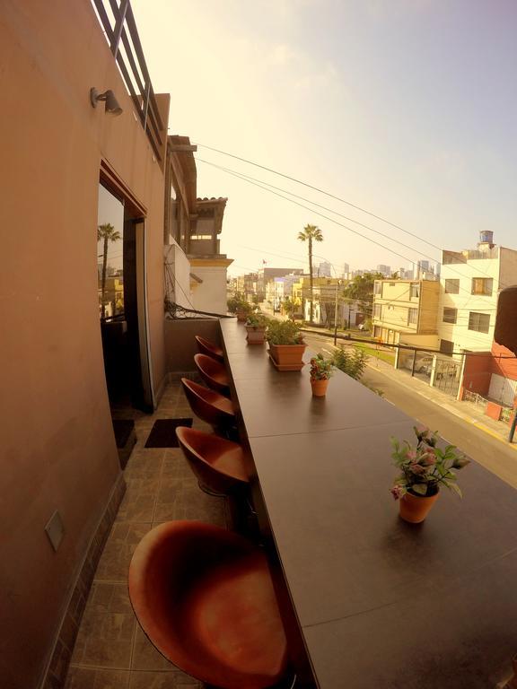Hostel La Casa De Karla Lima Exterior foto